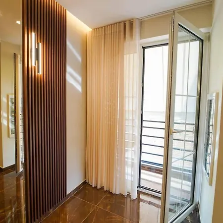 2 Steps From Center 3 2 * Tirana