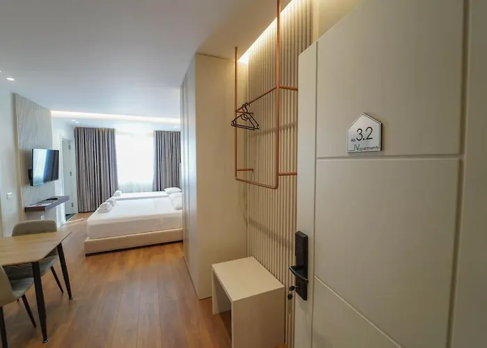 2 Steps From Center 3 2 公寓