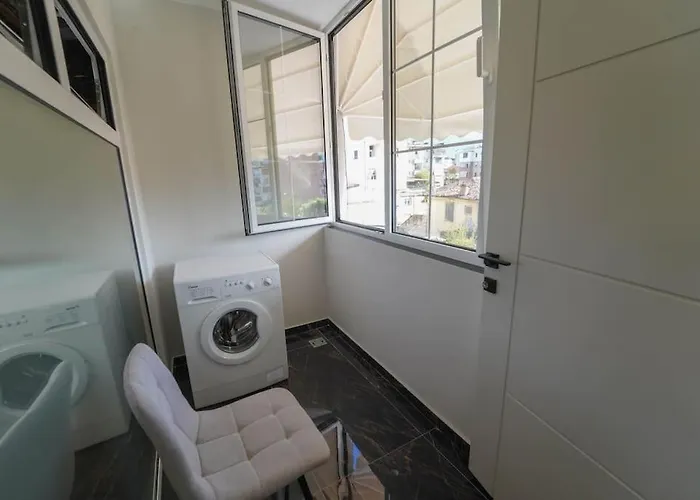 公寓 2 Steps From Center 3 2